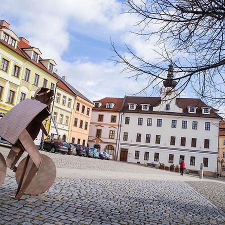 Penzion Amatka Hradec Králové Buitenkant foto