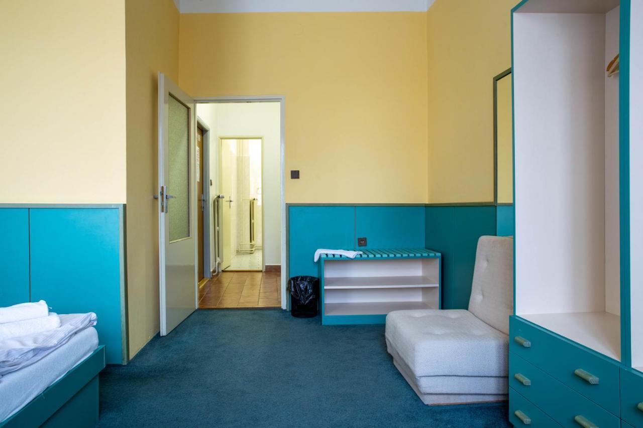 Penzion Amatka Hradec Králové Buitenkant foto